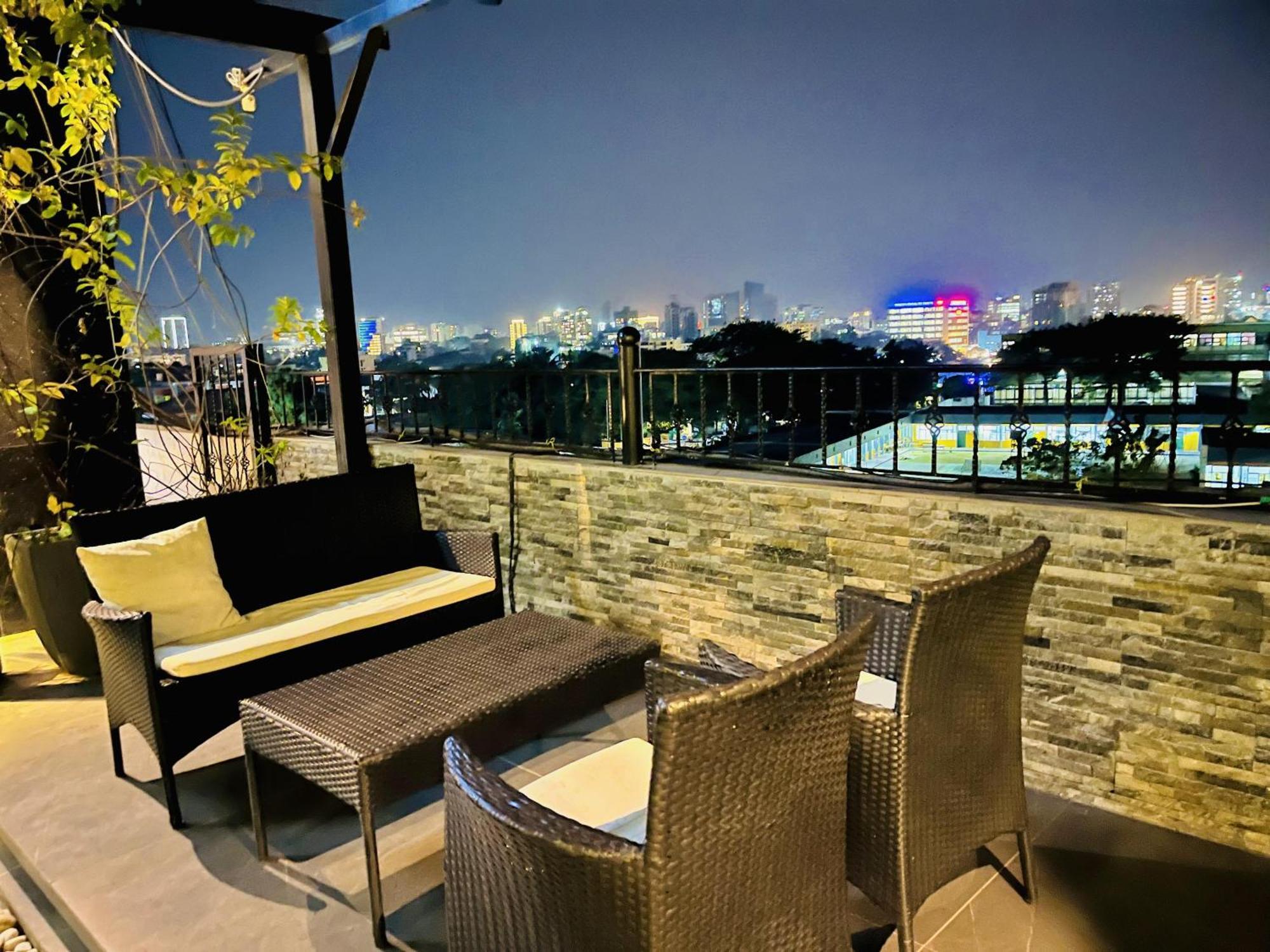 H&H Hotel Киншаса Экстерьер фото